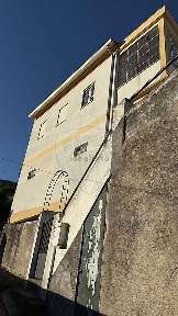Moradia independente à venda na Chão do Bispo