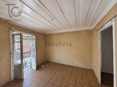 Apartamento T1 à venda na Rua do Castelo Picão