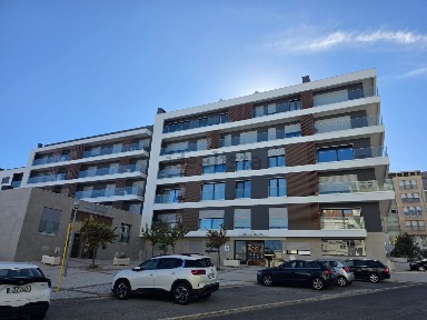 Apartamento T2 à venda na Rua Ivone Silva