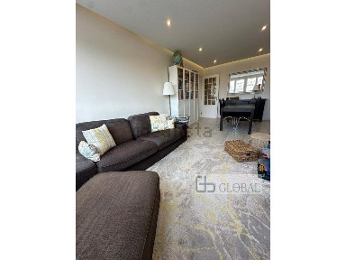 Apartamento T2 à venda na Praça Teófilo Braga