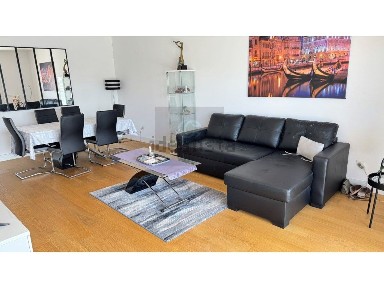 Apartamento T2 à venda na Rua Doutor Jorge Munõz Cardoso, 1 a