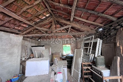 Moradia geminada à venda em Ervedosa