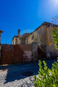 Moradia independente à venda em Carrazeda de Ansiães