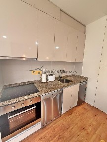 Apartamento T0 à venda no Monte dos Burgos