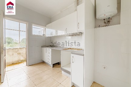 Apartamento T2 à venda na Rua Particular da Tapada de Santo António