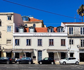 Arrendamento de apartamento T2 na Rua da Junqueira