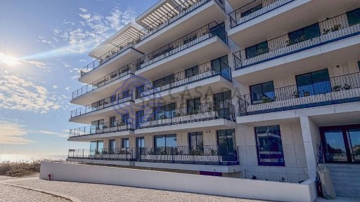 Arrendamento de apartamento T2 na Rua Adosinda de Jesus Anes, 215