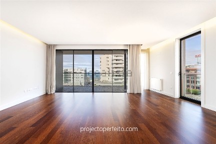 Apartamento T4 à venda em Espinho