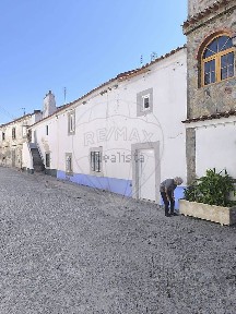 Moradia independente à venda em Santa Eulália