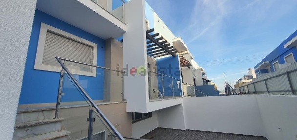 Moradia em banda à venda na Portas da Cidade - Alto das Vinhas Grandes
