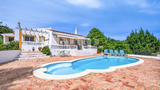 Casa ou moradia à venda na Parragil - Varjota