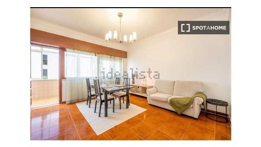 Arrendamento de apartamento T2 na Rua Augusto Machado