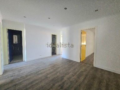 Arrendamento de apartamento T4 na Rua da Liberdade, 3