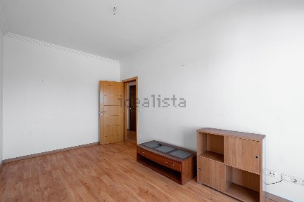 Arrendamento de apartamento T3 na Rua Dom Luís de Noronha, 32