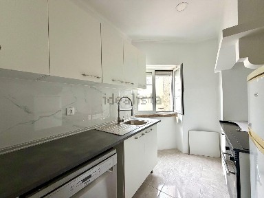 Arrendamento de apartamento T2 na Rua Bento de Jesus Caraça s/n