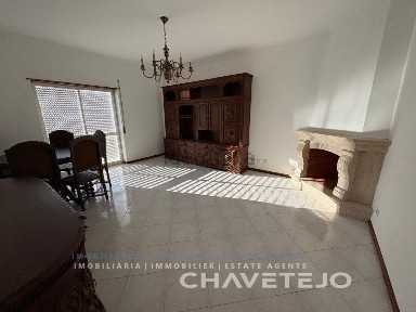 Arrendamento de apartamento T3 em Tomar e Santa Maria dos Olivais