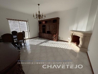 Arrendamento de apartamento T3 em Tomar e Santa Maria dos Olivais