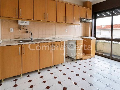 Apartamento T3 à venda na Agro-Velho - Montgeron