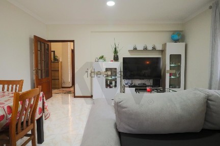 Apartamento T2 à venda na Rua São Bento