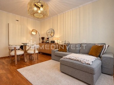 Apartamento T1 à venda em Via Engenheiro Belmiro Mendes de Azevedo