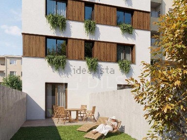 Apartamento T1 à venda na Rua de São Gens, 2891