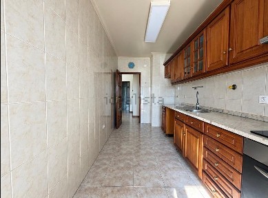 Apartamento T3 à venda em Baguim do Monte