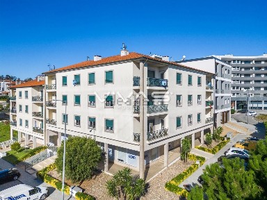 Apartamento T4 à venda em Alpendorada - Várzea - Torrão