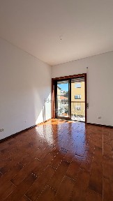 Apartamento T1 à venda na Rua Aval de Cima, 248