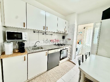 Apartamento T2 à venda na Rua de Vilar, 904