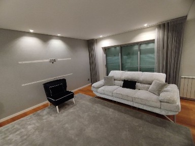 Apartamento T3 mobilado no centro
