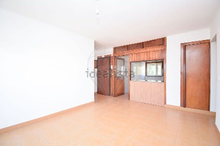 Arrendamento de apartamento T2 na Rua do Mercado