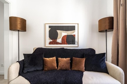 Arrendamento de apartamento T2 na Rua António Maria Baptista