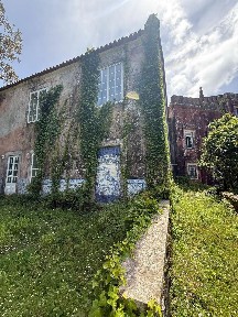 Moradia independente à venda na Vila de Sintra - Monserrate