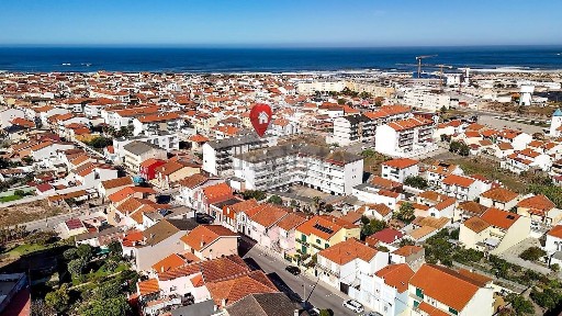 Apartamento T2 à venda na Rua Salgueirinhos