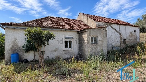 Casa de aldeia à venda em Assentiz