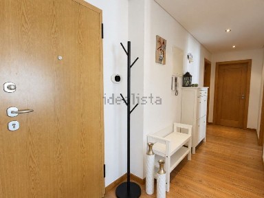 Apartamento T2 à venda na Avenida Manuel Cabanas, 9