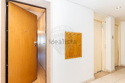 Apartamento T1 à venda na Rua Portugal Durão