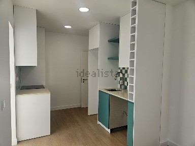 Apartamento T3 à venda na Rua Maria Libania Carrilho, 11