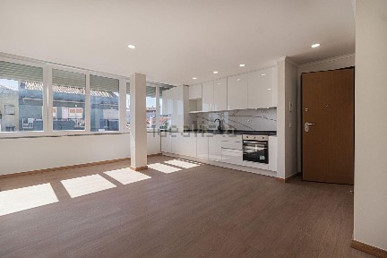 Apartamento T2 à venda na Estrada de Alfragide, 6