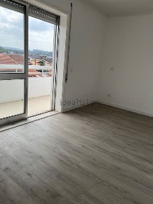 Arrendamento de apartamento T2 na Rua da Esperança
