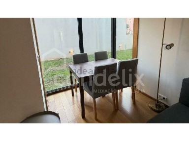 Arrendamento de apartamento T1 na Rua de Gonçalo Sampaio, 130