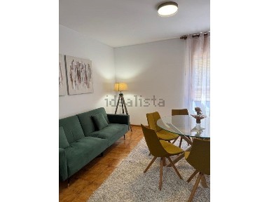 Arrendamento de apartamento T3 na Rua Elias Garcia