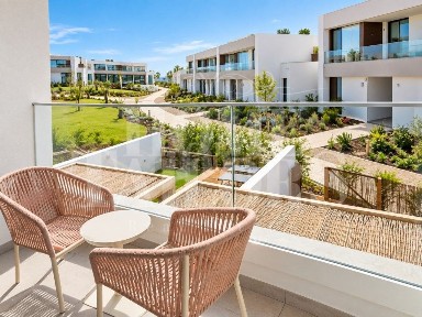 Apartamento T3 à venda na Rua António Maria