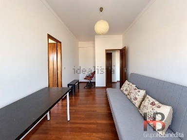 Apartamento T1 à venda na Constituição