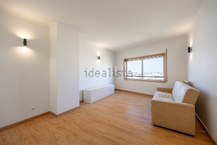 Apartamento T1 à venda na Praceta Francisco Borges