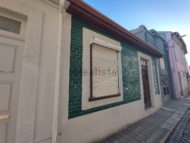 Moradia independente à venda na Rua de Francos, 562