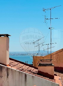 Arrendamento de apartamento T2 na Rua do Vale de Santo António