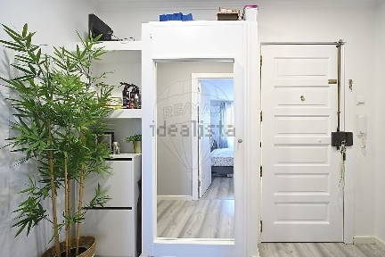 Apartamento T2 à venda em Santo António dos Cavaleiros e Frielas