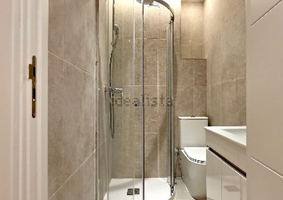 Apartamento T3 à venda na Rua Dili, 11