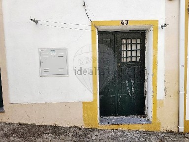 Moradia independente à venda na Rua da Capela